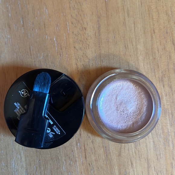 3 Revlon Colorstay crème eyeshadows - Picture 7 of 9